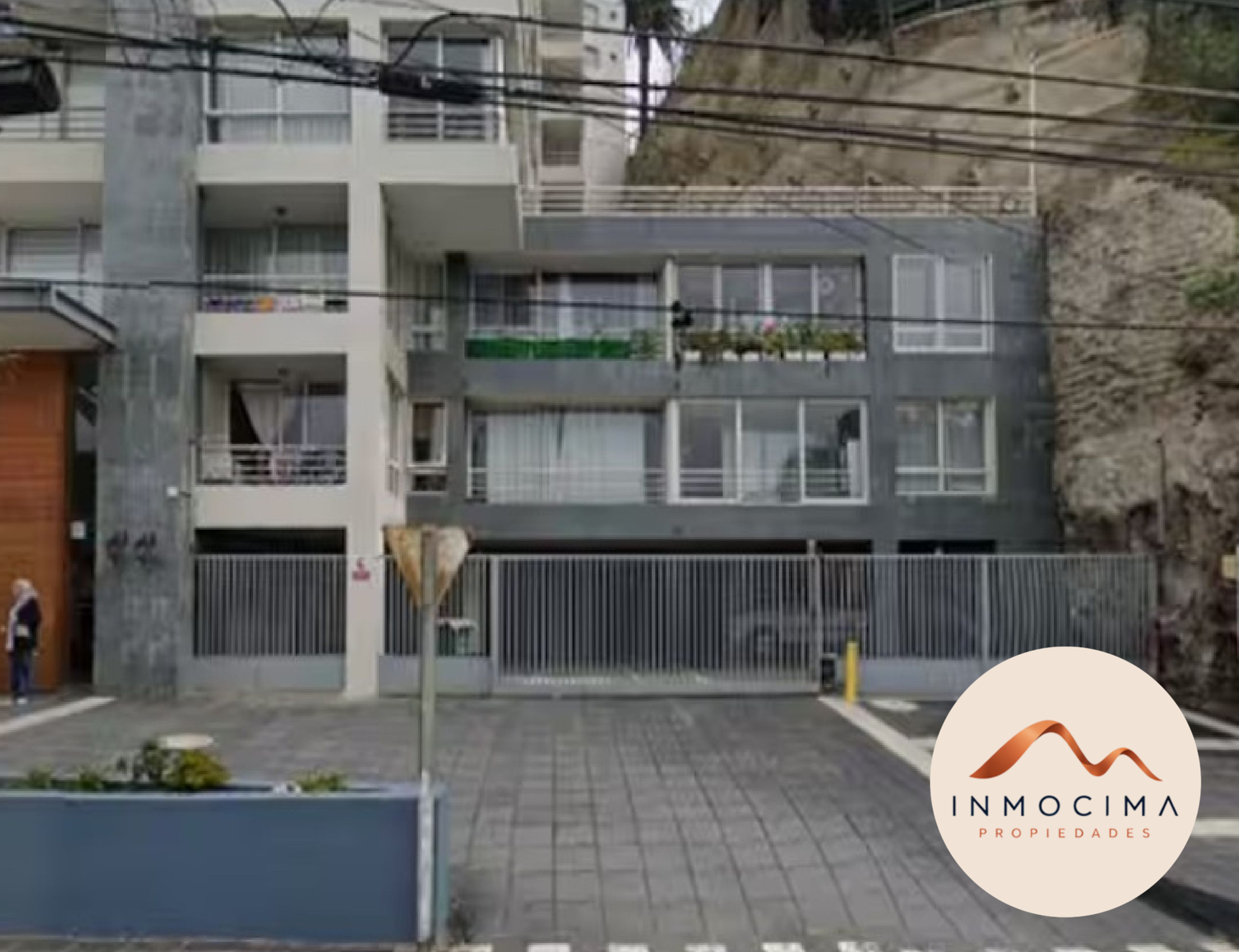 Departamento en Valparaíso, frente al mar (10)_inmocima Departamento en Venta en Valparaíso: Vista Panorámica y Piscina